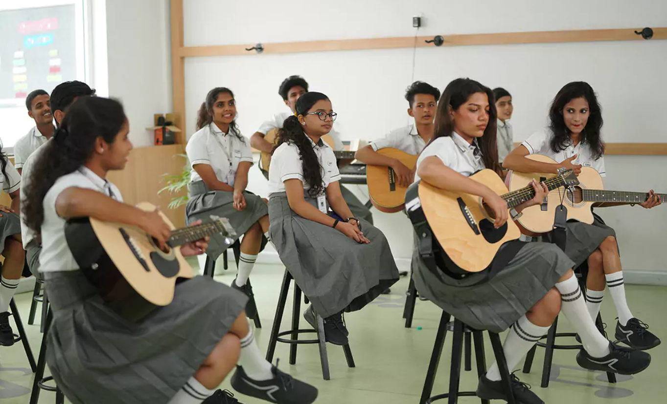 Candiidus International School