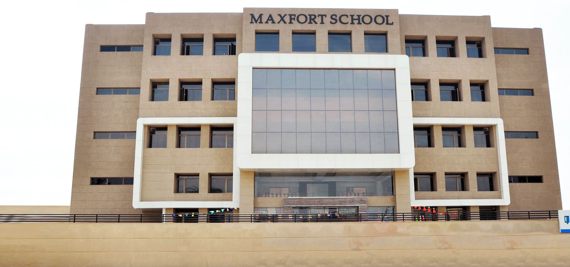 Maxfort School, review